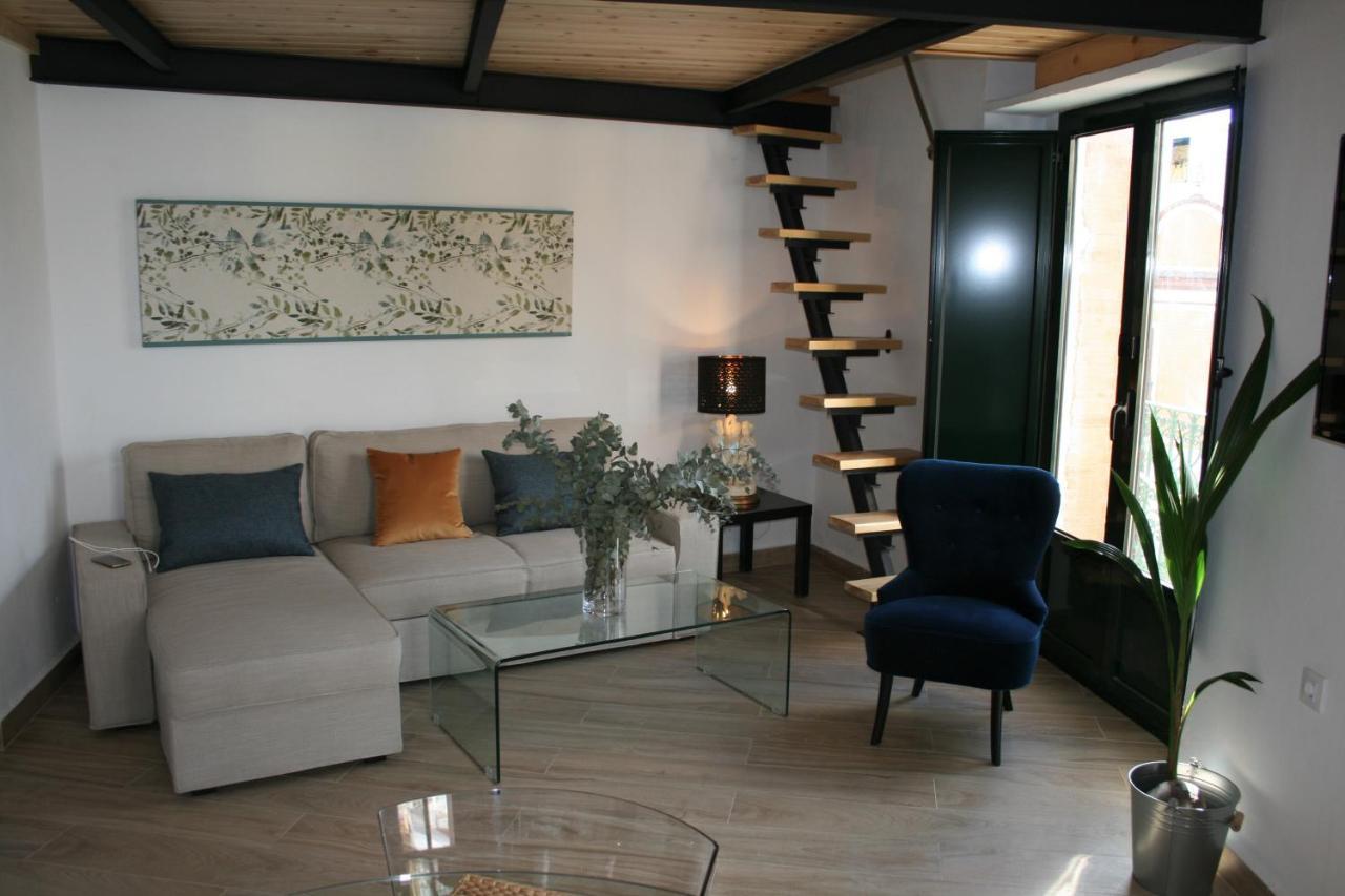 Casa Mora Triana Apartment Seville Exterior photo