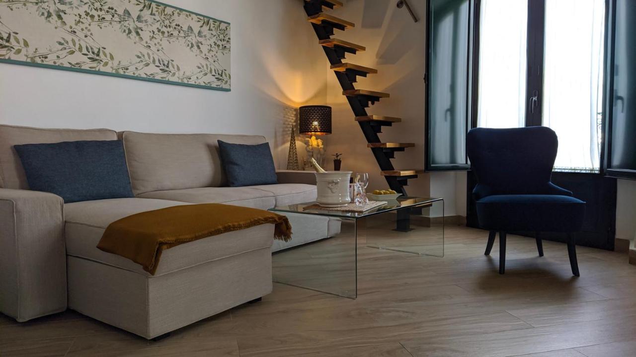 Casa Mora Triana Apartment Seville Exterior photo